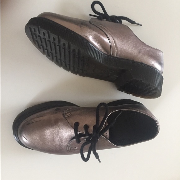 Dr. Martinens - Picture 2 of 7